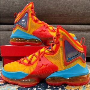 Size 10 - Space Jam x Nike LeBron 19 “Tune Squad”